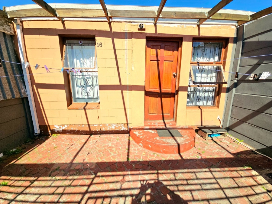 2 Bedroom Property for Sale in Rocklands Western Cape
